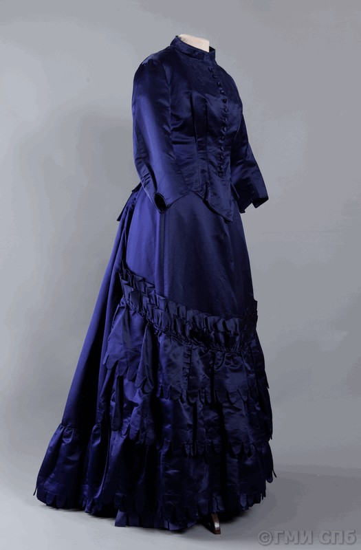 Платье визитное. 1880-е годы