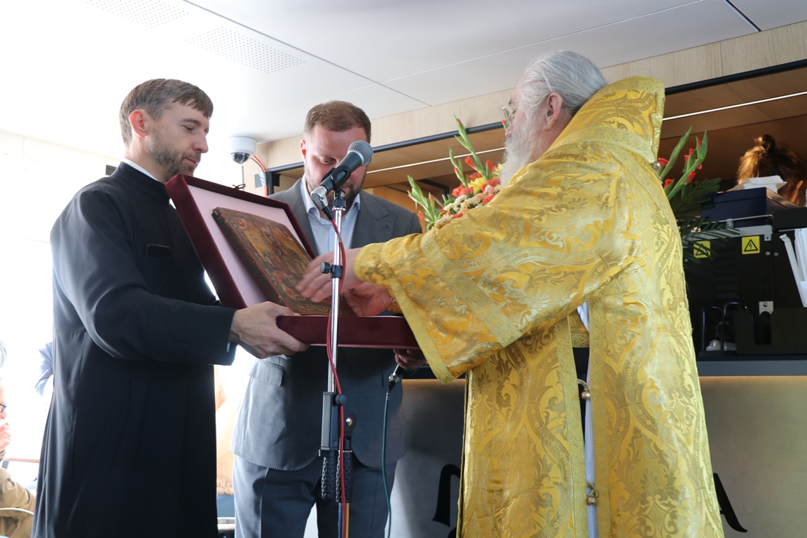 Икону Иоанна Предтечи подарили храму в крепости Орешек
