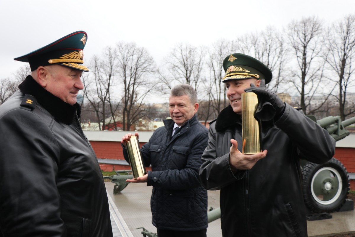 Традиционный полуденный выстрел временно будет звучать с Государева бастиона