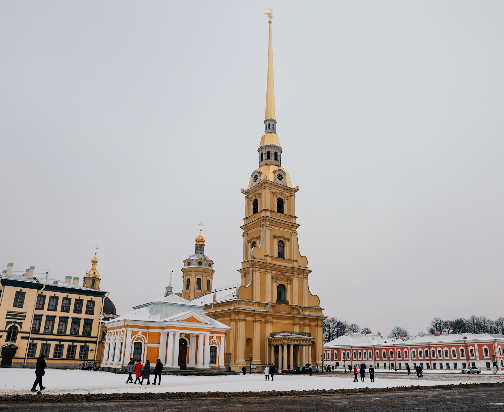 В Петропавловском соборе прошла памятная церемония, посвященная 300-летию со дня кончины Петра Великого