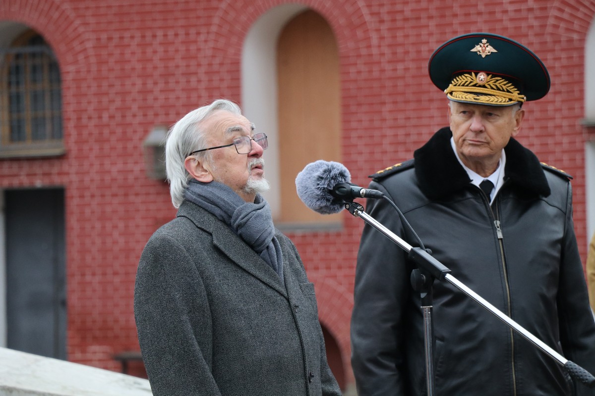 Традиционный полуденный выстрел временно будет звучать с Государева бастиона