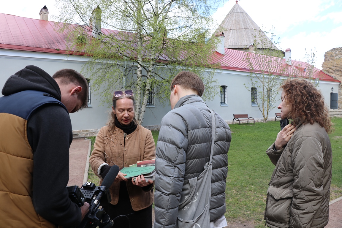 Пресс-тур в крепость Орешек. Журналистам рассказали о планах музея на сезон 2026 года.
